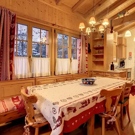 Reine Des Pres 1er 韦尔比耶